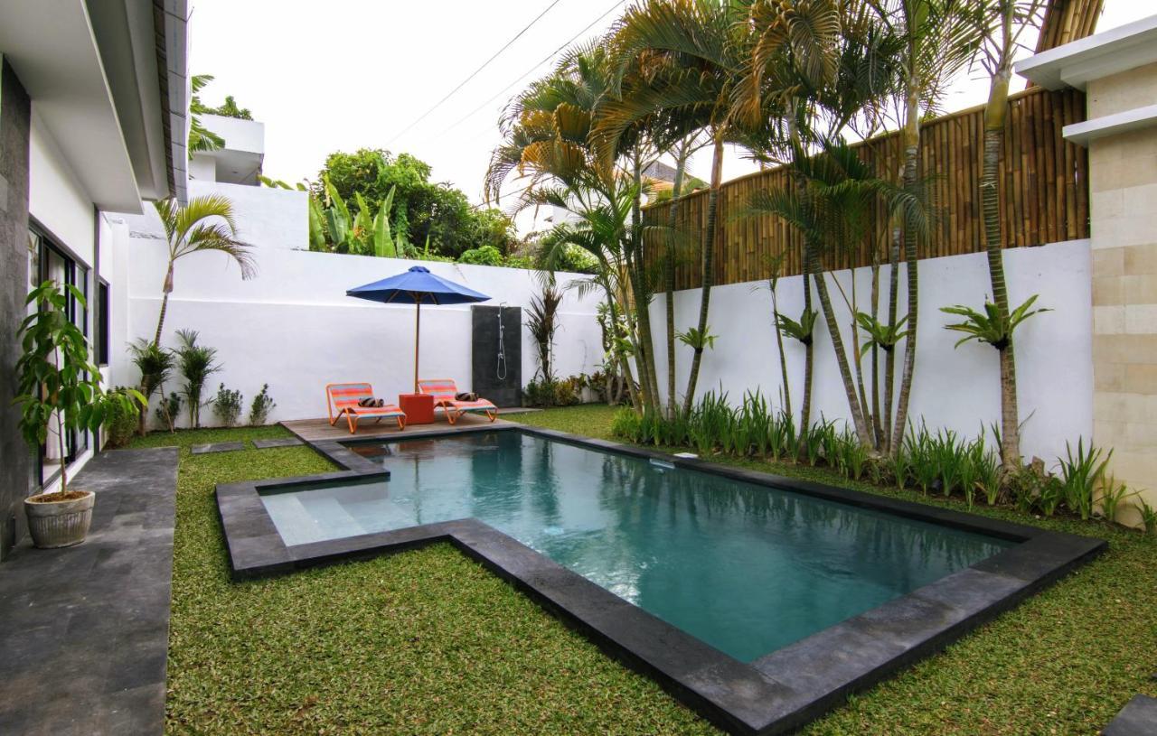 Villa Nikole Seminyak Buitenkant foto