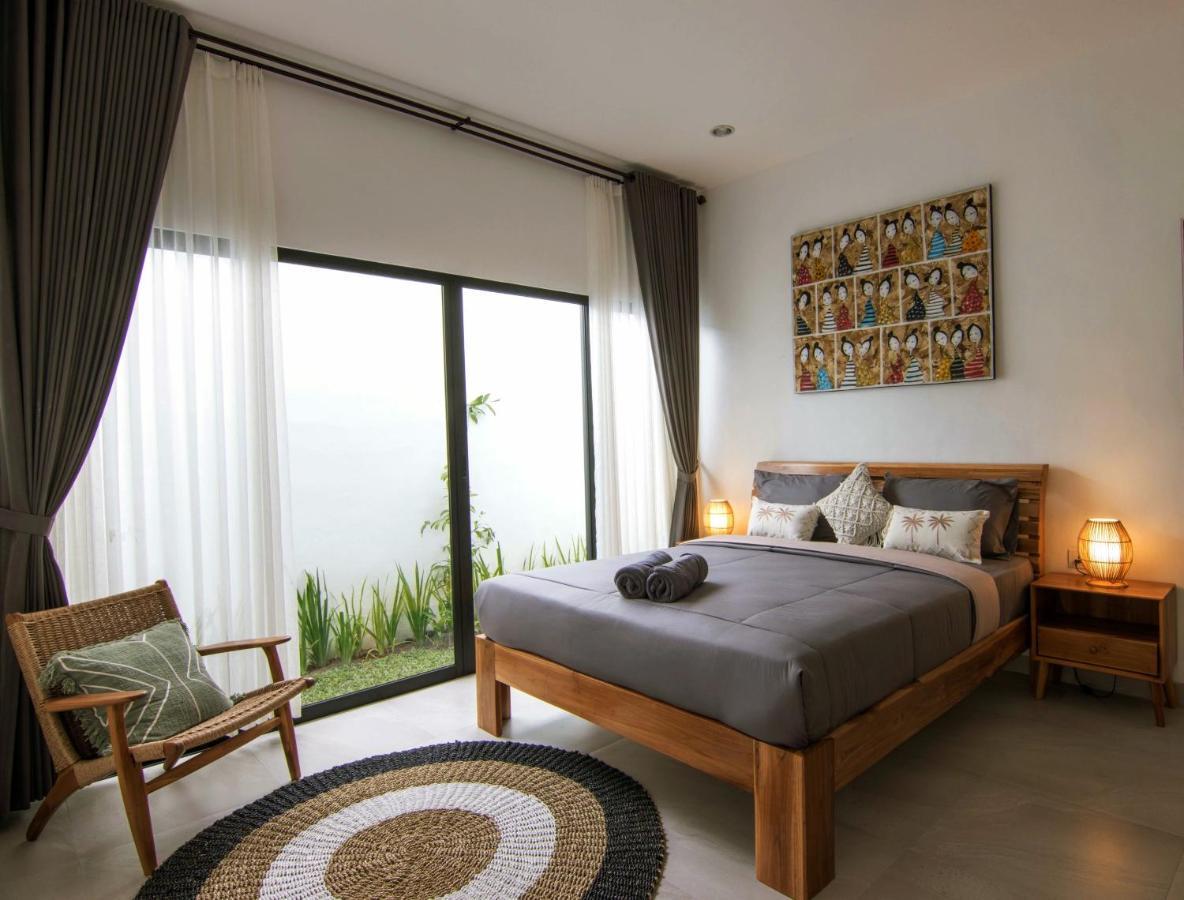 Villa Nikole Seminyak Buitenkant foto