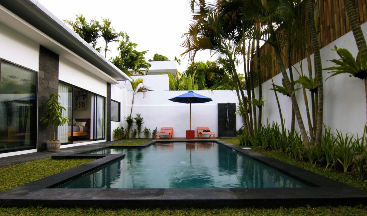 Villa Nikole Seminyak Buitenkant foto