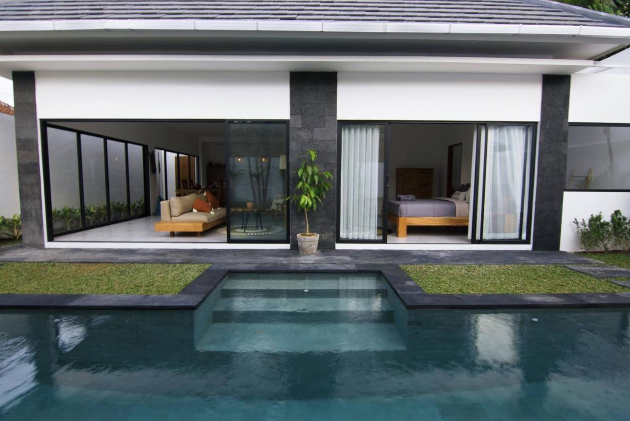 Villa Nikole Seminyak Buitenkant foto