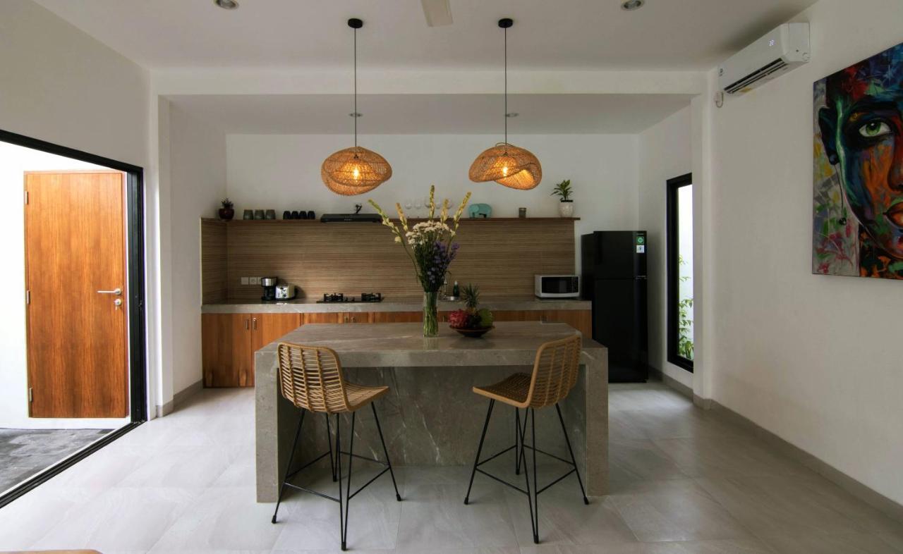 Villa Nikole Seminyak Buitenkant foto